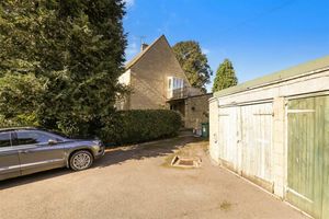 Drive To Flat- click for photo gallery